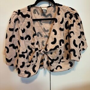 Stylish Black and Cream Women's Top xxl new